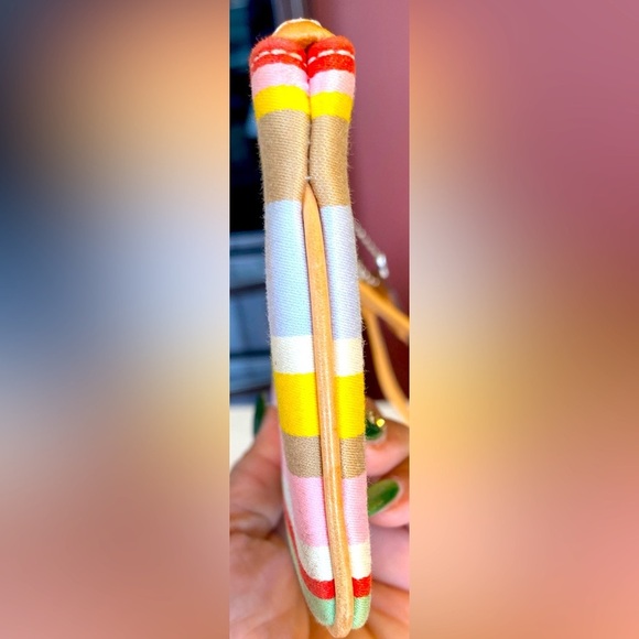 COACH Multicolored Hamptons Wristlet, EUC - Picture 4 of 9